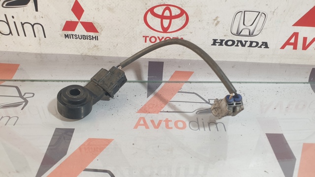 Датчик детонации 8961502020 TOYOTA