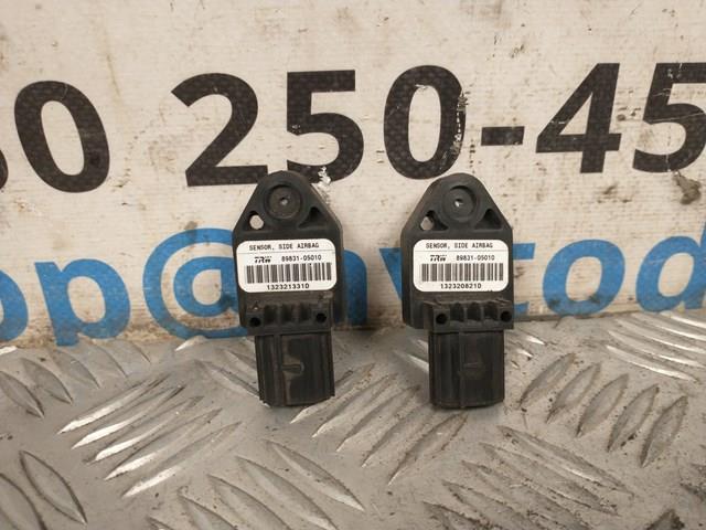 Датчик AIRBAG передний 8983105010 TOYOTA