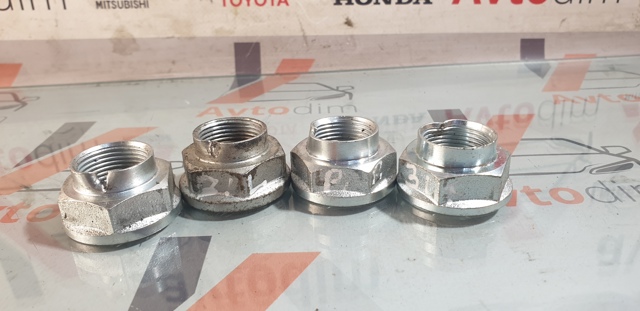 SUBARU 902170049 Гайка ступицы задней в наличии Чернигов