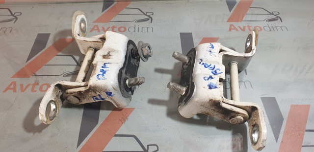 Петля багажника 904001KA0A NISSAN