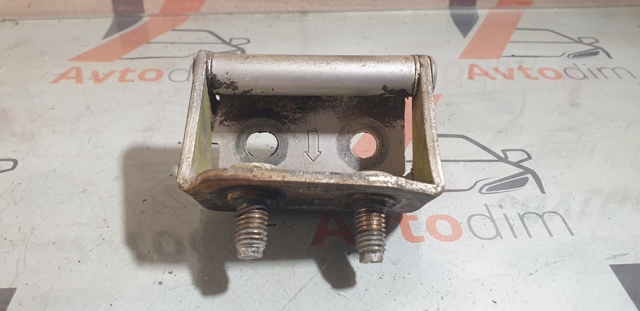 Завеса задней двери, ляды 904017Z030 NISSAN