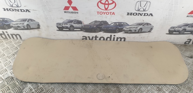 Облицовка багажника пятой двери 909008H300 NISSAN
