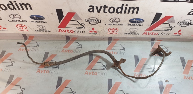 Гибкая тормозная трубка передняя 9094702862 TOYOTA
