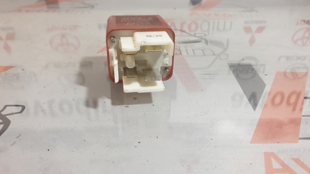 Реле 9098702006 TOYOTA
