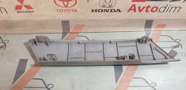 SUBARU 94237SG000 Облицовка внутренней ручки двери передней правой в наличии Винница
