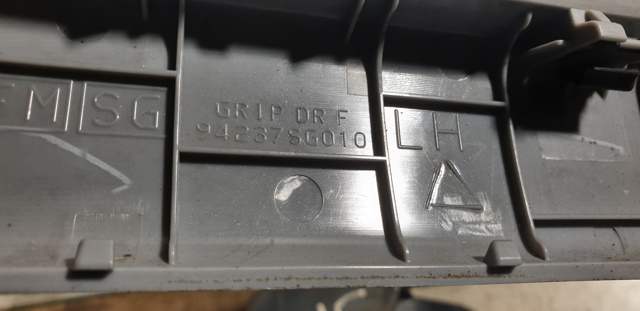 94237SG010 SUBARU Облицовка внутренней ручки двери передней левой купить в Украина