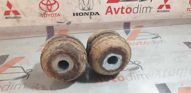 Подушка рамы (крепления кузова) 95510EB301 NISSAN