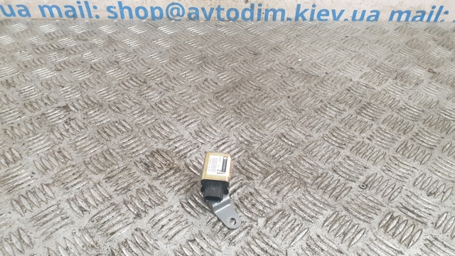 Датчик подушки безопасности 98235AG011 SUBARU