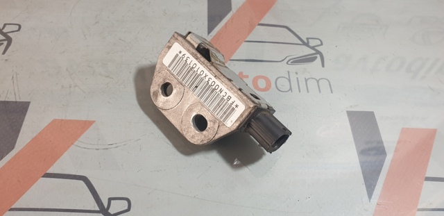 Датчик AIRBAG передний 98830CN025 NISSAN
