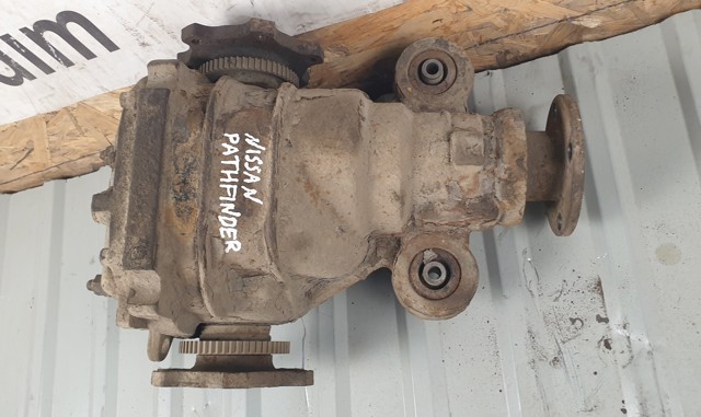 NISSAN C8301EB300 Задний редуктор в наличии Ровно