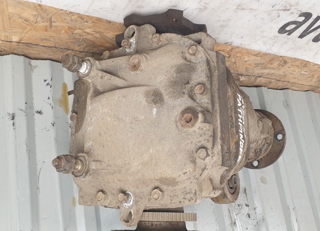 NISSAN C8301EB300 Редуктор задний в наличии Запорожье