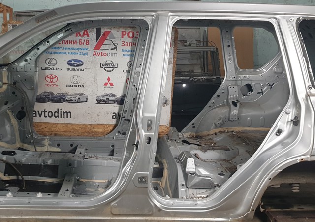 Проем передней левой двери G6033JG0MA NISSAN