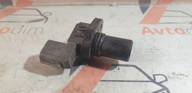 Датчик оборотов распредвала J5T23071A MITSUBISHI