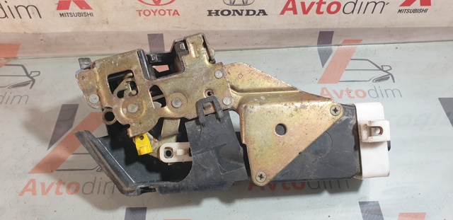 Замок двери задней правой M806387 MITSUBISHI