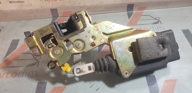 M806387 Замок двери задней правой купить Львов