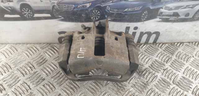 Тормозной суппорт M863312 MITSUBISHI