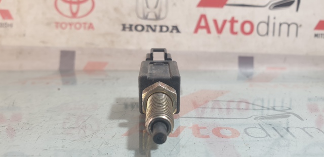 MB435457 MITSUBISHI Датчик включения стопсигнала купить в Винница