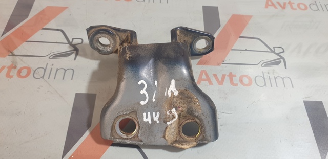 Петля задней двери, правой MB546472 MITSUBISHI