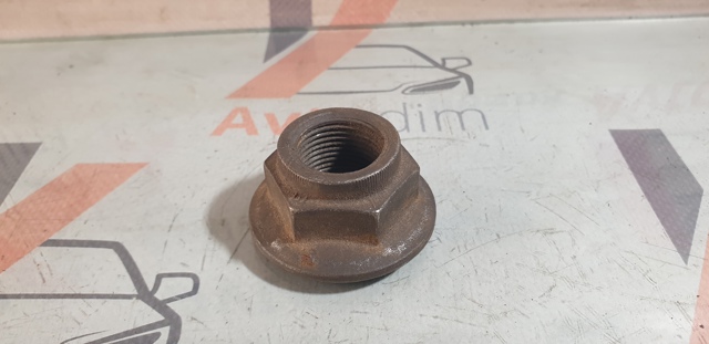 Гайка шестигранная ступицы MB584600 MITSUBISHI