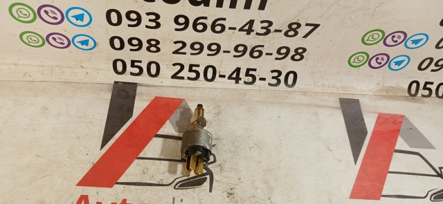 MB596608 MITSUBISHI Датчик включения стопсигнала купить в Украина