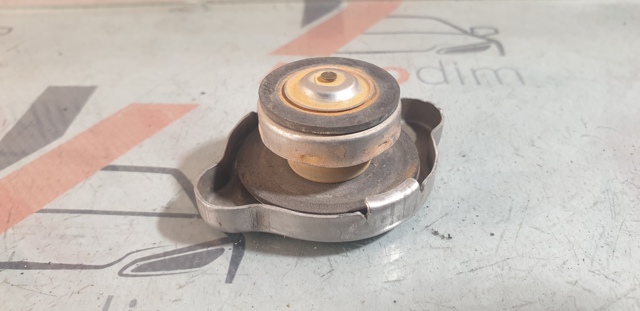 Крышка бачка радиатора MB890520 MITSUBISHI