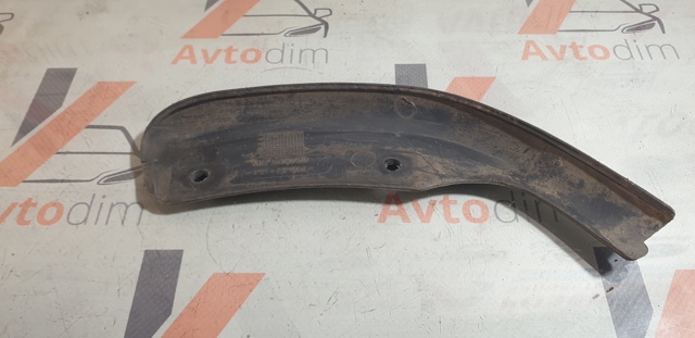 Брызговик передний, правый MB944772 MITSUBISHI