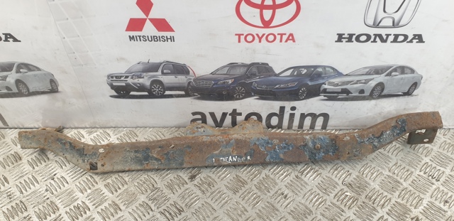 Рамка радиатора верхняя MN133533 MITSUBISHI