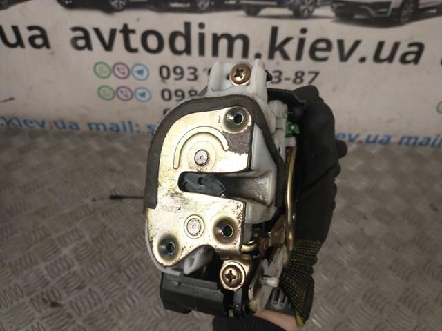MN167699 MITSUBISHI Замок двери задней левой купить в Хмельницкий