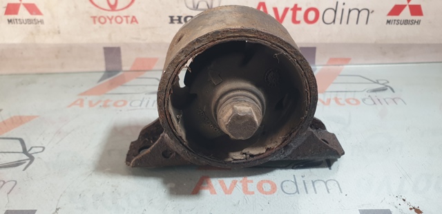 Подушка двигателя MR102114 MITSUBISHI