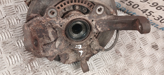 MITSUBISHI MR113894 Цапфа передняя левая в наличии Винница