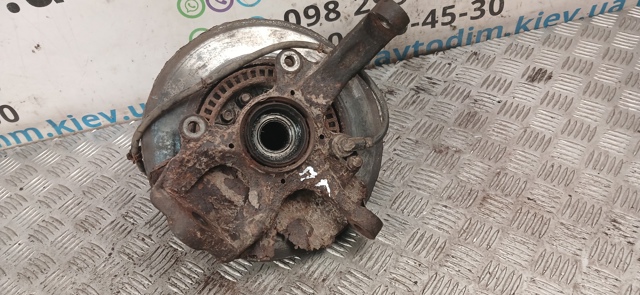 MITSUBISHI MR113894 Цапфа передняя левая в наличии Львов
