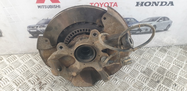 MR113894 MITSUBISHI Цапфа (поворотный кулак) передний левый купить в Чернигов
