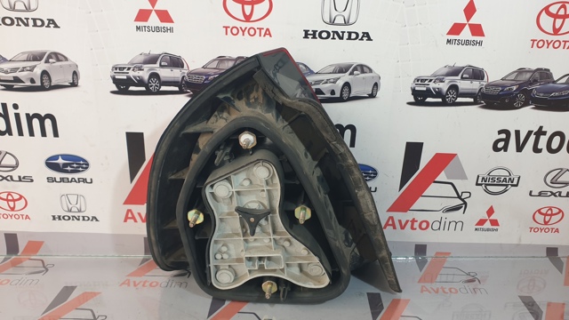 MR179506 MITSUBISHI Фонарь задний правый внешний купить в Житомир