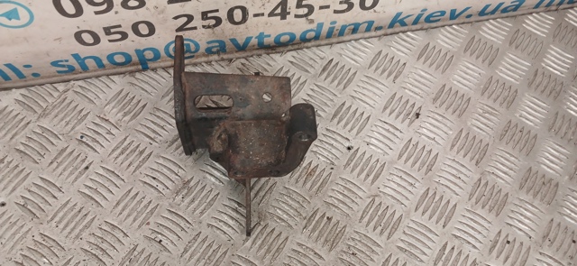 MR210174 MITSUBISHI Кронштейн насоса ГУР купить в Одесса