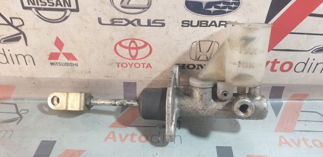 MITSUBISHI MR244839 Цилиндр сцепления главный в наличии Ужгород