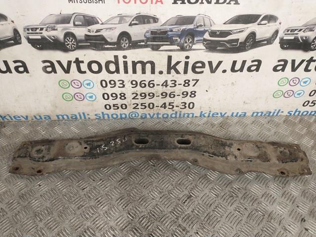 Балка крепления коробки передач MR267632 MITSUBISHI
