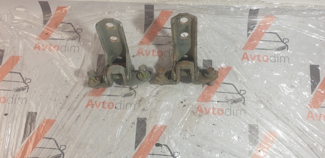 MR302270 MITSUBISHI Петля двери задней правой купить в Харьков