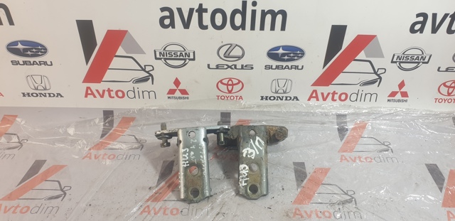 MITSUBISHI MR302270 Петля двери задней правой в наличии Харьков
