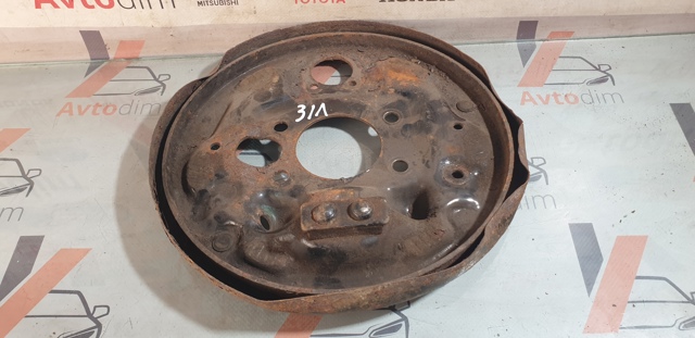 Задние барабанные колодки MR307758 MITSUBISHI