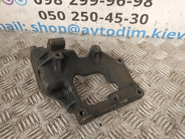 MR398428 MITSUBISHI Кронштейн компрессора кондиционера купить в Ирпень
