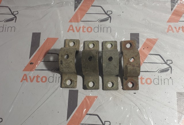 MITSUBISHI MR403646 Хомут крепления втулки стабилизатора переднего в наличии Николаев