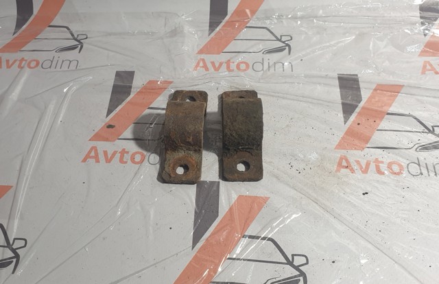 MITSUBISHI MR403773 Хомут крепления втулки стабилизатора заднего в наличии Винница