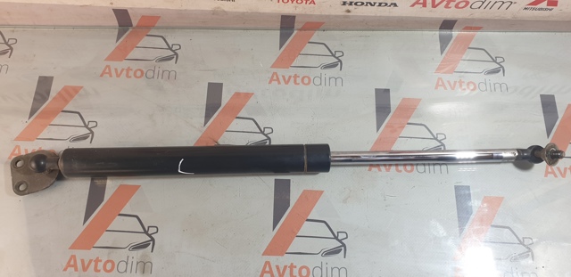 Амортизатор двери багажника MR526933 MITSUBISHI