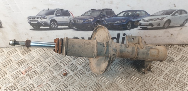 Передний правый амортизатор MR554949 MITSUBISHI