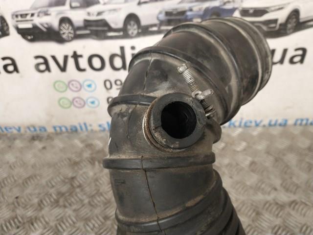 MITSUBISHI MR571533 Патрубок воздушный, выход воздушного фильтра в наличии Ужгород