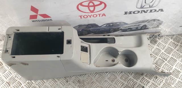 MITSUBISHI MR606424 Консоль панели управления центральная в наличии Сумы