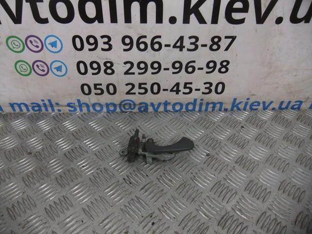 MR732141 Ручка двери передней внутренняя левая купить Киев
