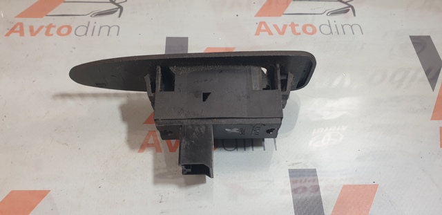 Кнопки переднего правого стеклоподъемника MR792851 MITSUBISHI