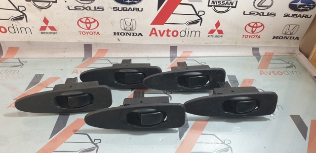 MR792851 MITSUBISHI Кнопочный блок управления стеклоподъемником передний правый купить в Харьков