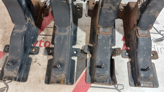 MITSUBISHI MR910263 Усилитель бампера заднего в наличии Киев